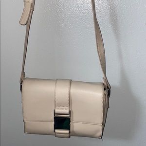 LIKE NEW Cream colored Crossbody bag